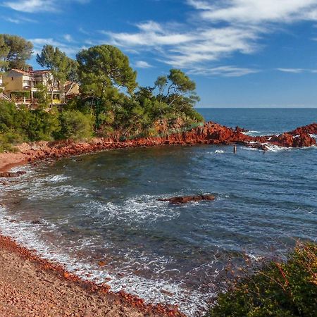 Un Grand Studio Face Au Port De Santa Lucia Saint-Raphaël Exteriör bild